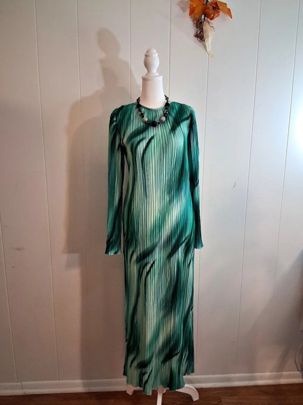 Women's Abstract Maxi Dress in Green & White Like New